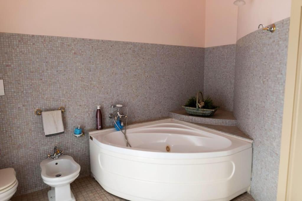 Appartement Ercole Luxury Flat à Sessa Aurunca Extérieur photo