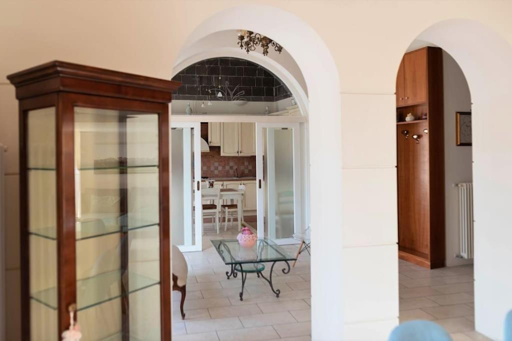 Appartement Ercole Luxury Flat à Sessa Aurunca Extérieur photo